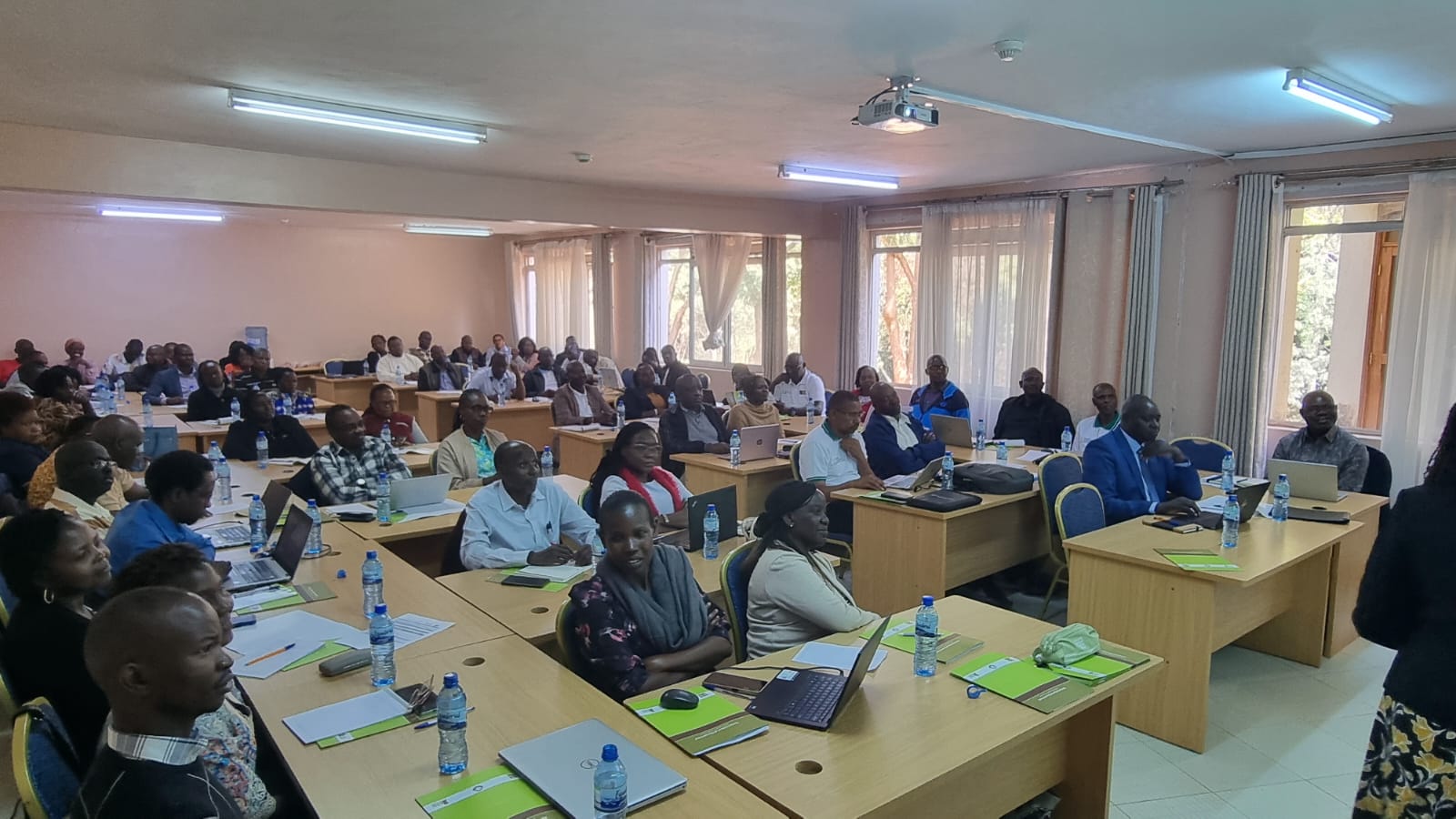 University Strengthens Administrative Capacity Through Middle-Level Staff Training